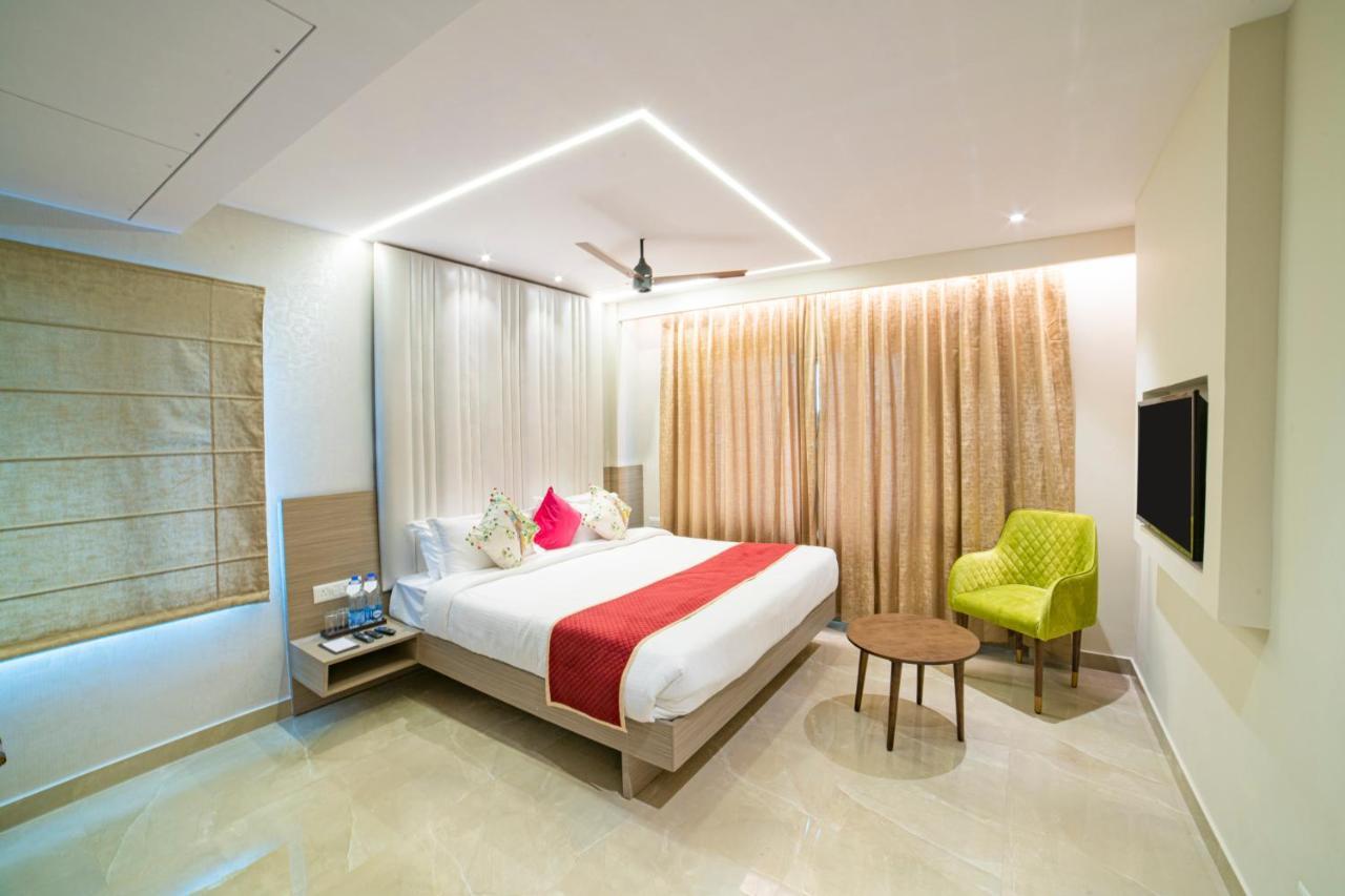 The Beacon Hotel Visakhapatnam Bagian luar foto