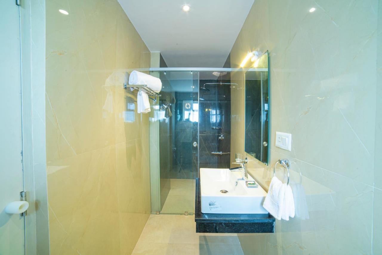 The Beacon Hotel Visakhapatnam Bagian luar foto